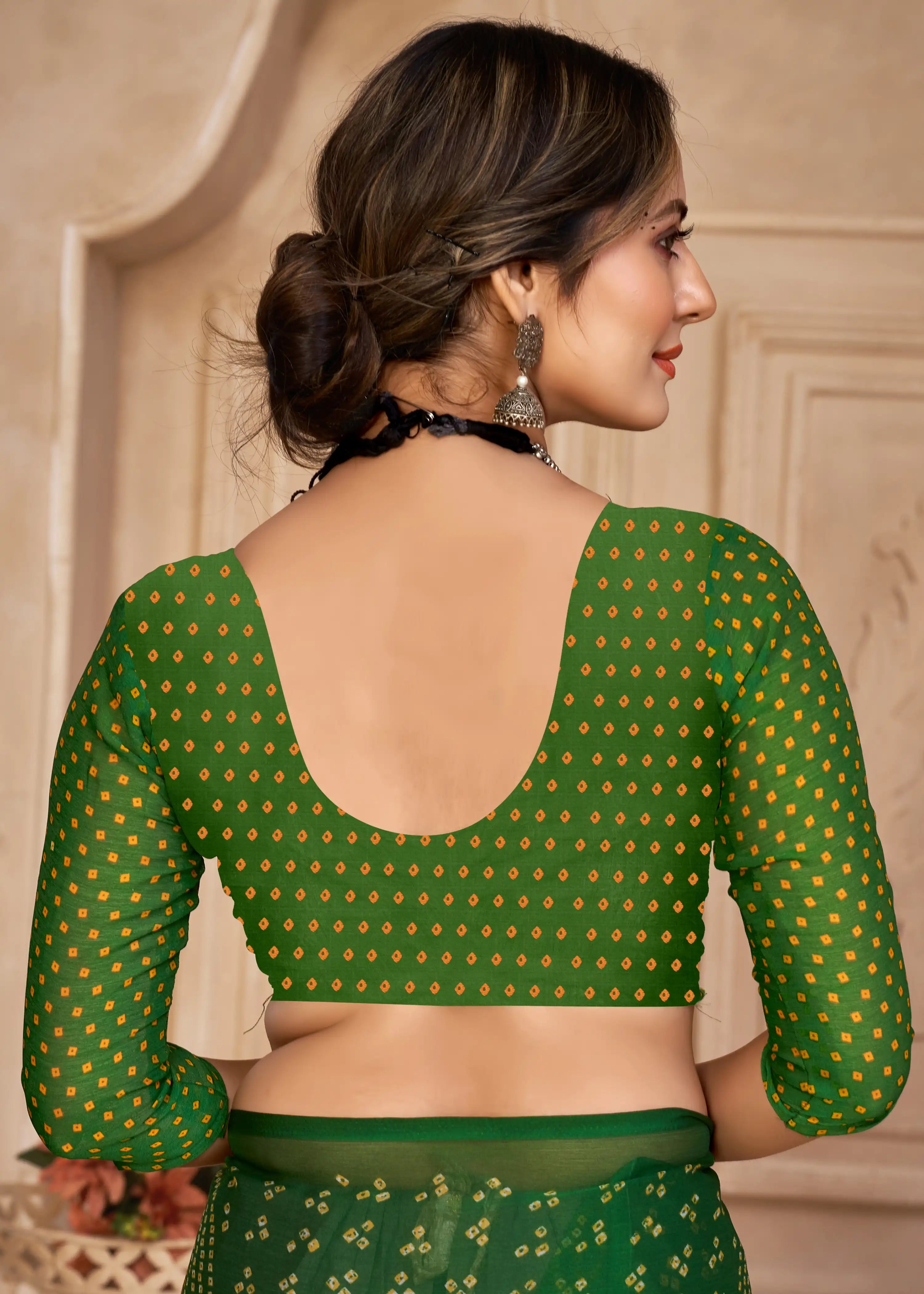 India Silk Green Chiffon Sarees Designed To Provide A Soft Flowing Silhouette That Enhances Your Natural Grace