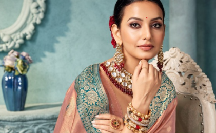 Soft Banarasi Silk Saree in  PEACH – Heavy Zari Weaving Border | Wedding & Party Wear Indian Saree UK (Copy) (Copy) (Copy)