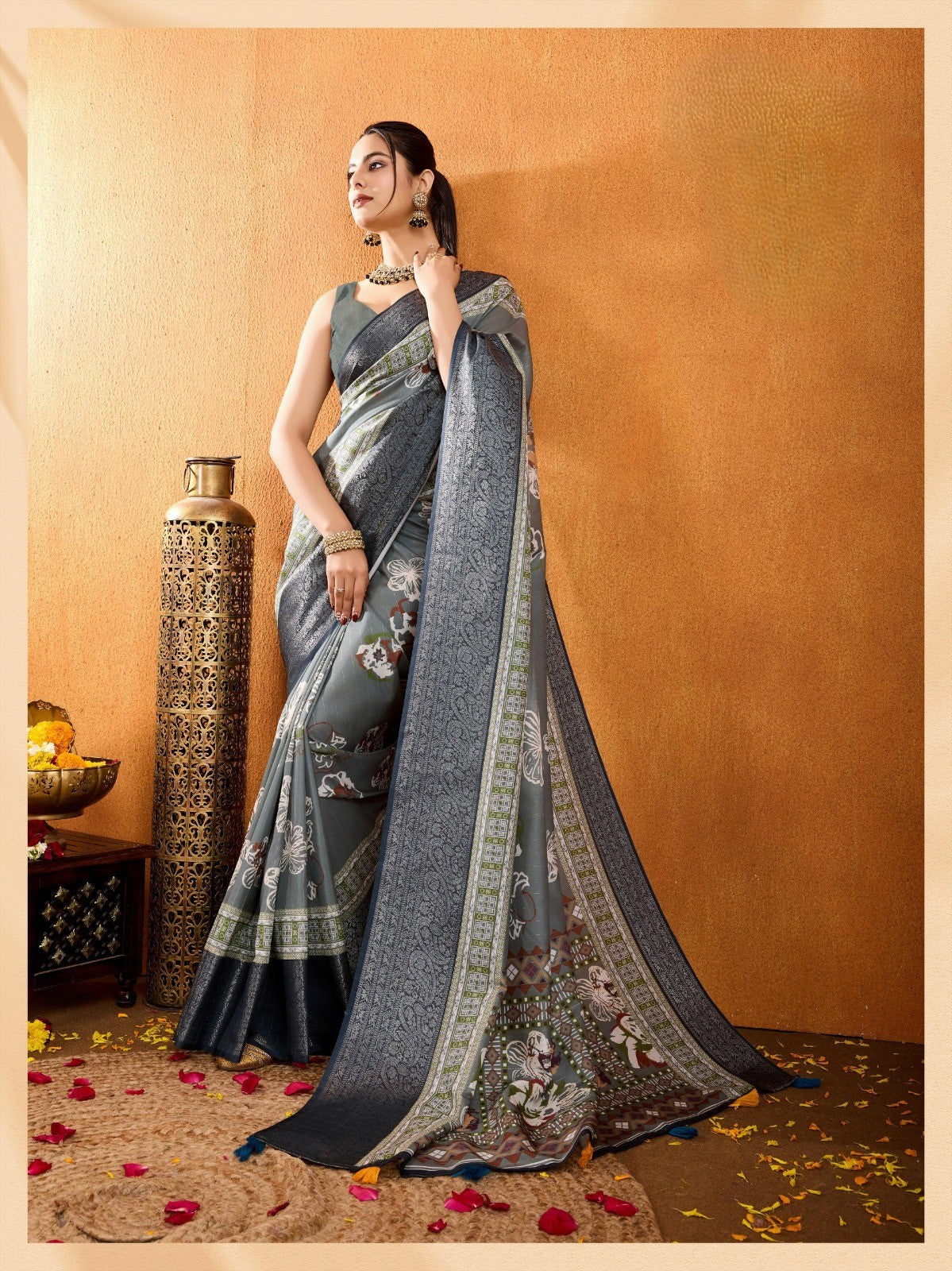 Premium Grey Traditional Saree with Designer Pallu