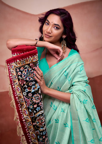 Elegant Sea Green Handloom Saree for Women | Soft Pastel Ethnic Wear with Traditional Motifs