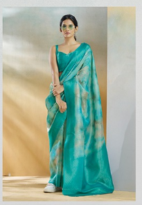 Morpich Lightweight Silk Saree – Peacock Green Contemporary Elegance | UK